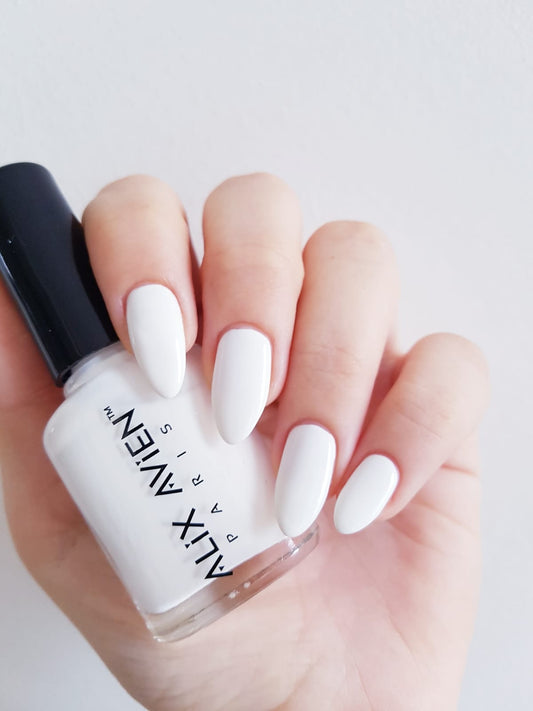 ALIX AVIEN NAIL POLISH 2