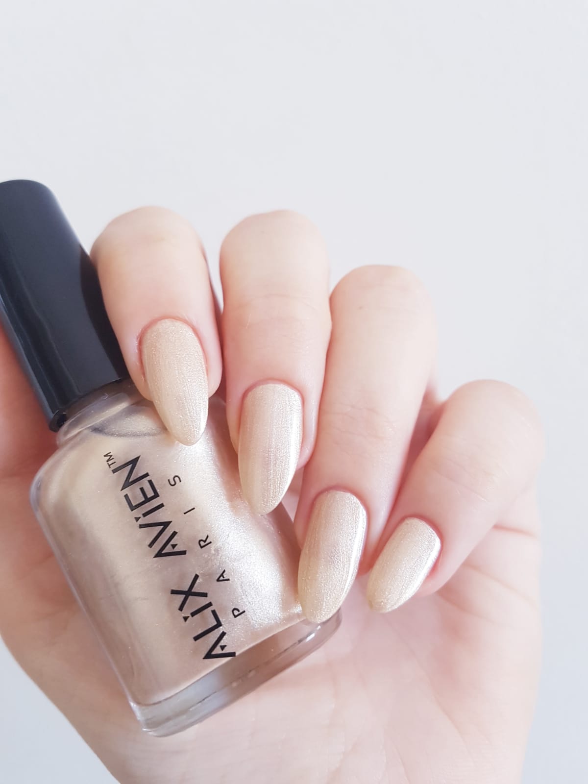 ALIX AVIEN NAIL POLISH 30