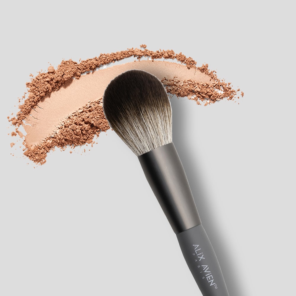 ALIX AVIEN SINGLE BRUSH - Powder Brush