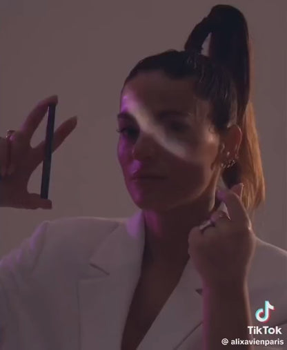 ALIX AVIEN EYELINER PENCIL BLACK